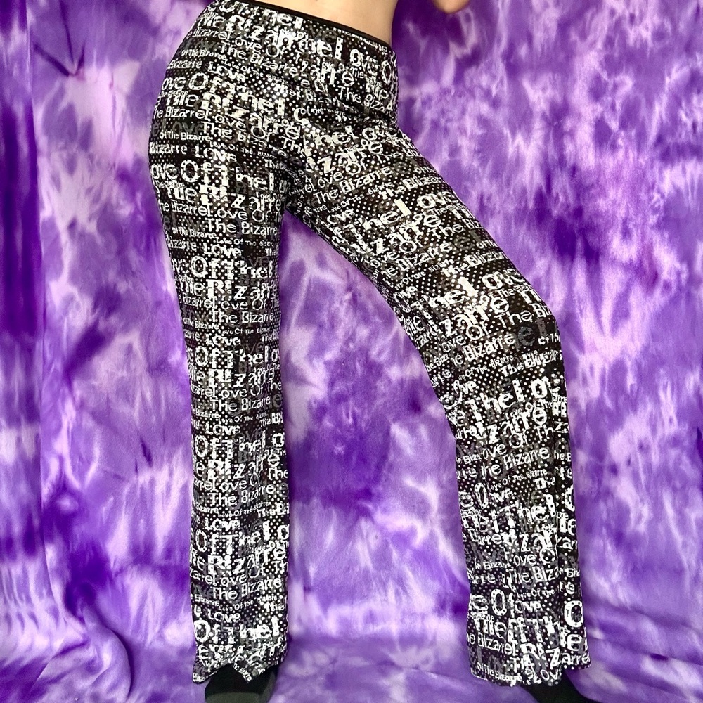🪩 Fun vtg y2k disco pants. All over digital print with mirror sequin overlay.